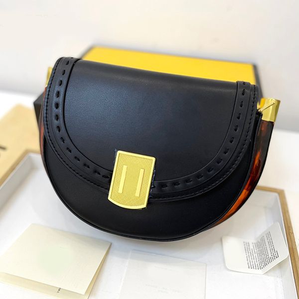 designer 2021 latest shoulder bags fashion luxury messenger bag backpack wallets size 21*14cm
designer 2021 latest shoulder bags fashion luxury messenger bag backpack wallets size 21*14cm