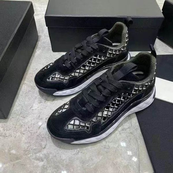 2021 lady thick soled casual shoe leather sneaker letters lace-up platform leisure women shoes fashion flat canvas large size, Black
2021 lady thick soled casual shoe leather sneaker letters lace-up platform leisure women shoes fashion flat canvas large size, Black
