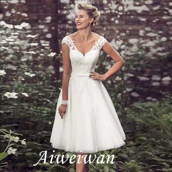 other wedding dresses a-line v neck tea length lace tulle regular straps mordern vintage modern with buttons beading 2021, White
other wedding dresses a-line v neck tea length lace tulle regular straps mordern vintage modern with buttons beading 2021, White