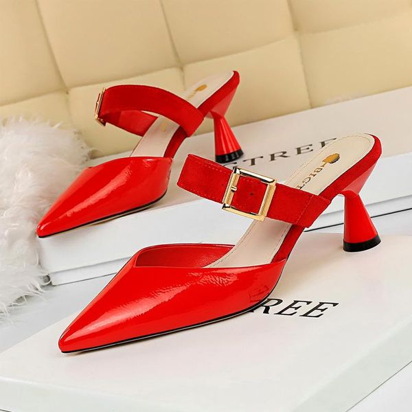 slippers korean version of simple baotou high-heeled shallow mouth pointed metal belt buckle hollow word with female, Black
slippers korean version of simple baotou high-heeled shallow mouth pointed metal belt buckle hollow word with female, Black