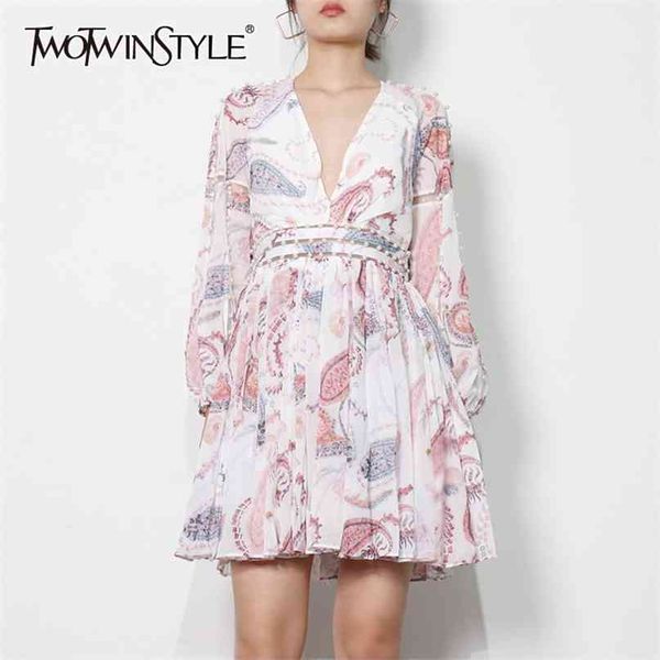 print patchwork pearl dress for women v neck long sleeve high waist elegant midi dresses female fashion 210520, Black;gray
print patchwork pearl dress for women v neck long sleeve high waist elegant midi dresses female fashion 210520, Black;gray