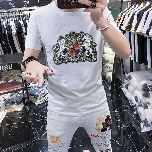 w2070 summer new men's half sleeve trend embroidery crown tide mercerized cotton short sleeve t-shirt for men, White;black
w2070 summer new men's half sleeve trend embroidery crown tide mercerized cotton short sleeve t-shirt for men, White;black