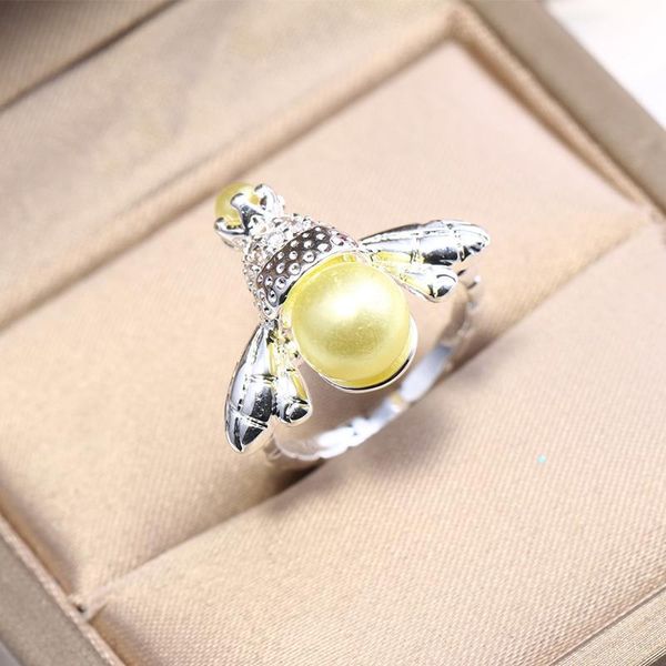 wedding rings genuine silver color bee ring yellow/white colors freshwater pearl female finger for women party jewelry, Slivery;golden
wedding rings genuine silver color bee ring yellow/white colors freshwater pearl female finger for women party jewelry, Slivery;golden