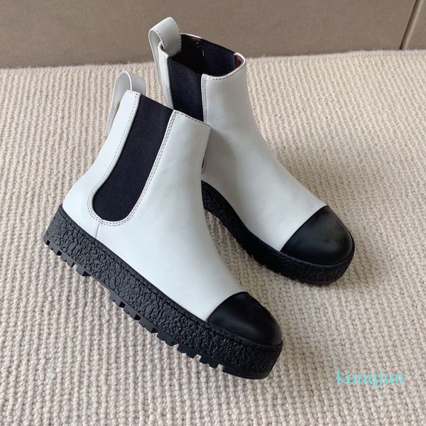 designer- women cuff boots 2.5cm inner height cover thick soled flat heel martin boots fashion black women's waterproof platform bare b
designer- women cuff boots 2.5cm inner height cover thick soled flat heel martin boots fashion black women's waterproof platform bare b