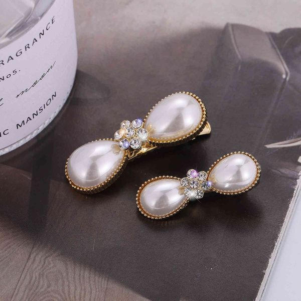 dongdamen net red inlaid diamond hair ornament bowknot bright pearl hairpin temperament flower pair clip, Golden;silver
dongdamen net red inlaid diamond hair ornament bowknot bright pearl hairpin temperament flower pair clip, Golden;silver