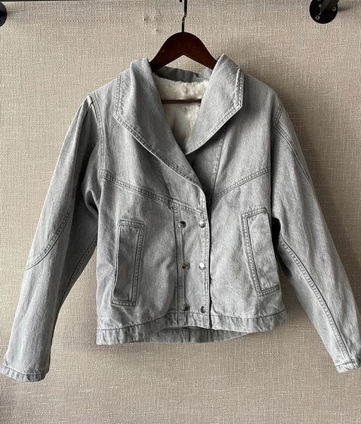 women long sleeve lapel denim jacket features lining with faux suede fur - ladies cotton blend outerwear women's jackets, Black;brown
women long sleeve lapel denim jacket features lining with faux suede fur - ladies cotton blend outerwear women's jackets, Black;brown