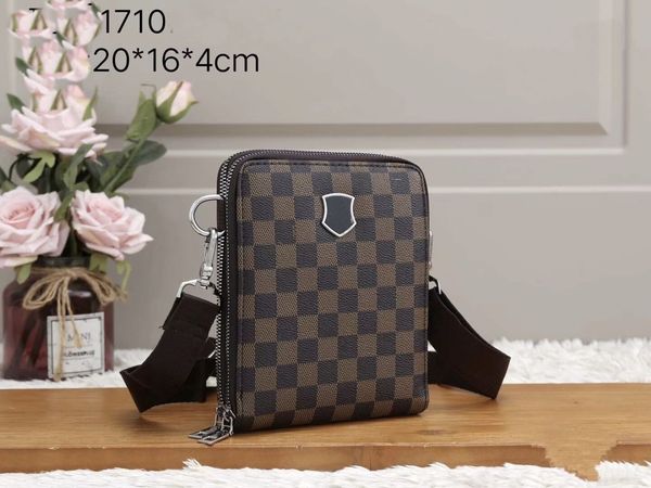 designeres fashion explosion shoulder bags women men flower grid letter print trend single stitching leather portable messenger bag
designeres fashion explosion shoulder bags women men flower grid letter print trend single stitching leather portable messenger bag
