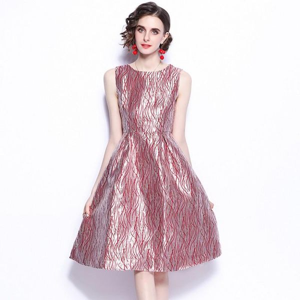 casual dresses 2021 summer european style dress o neck large swing pleated high waist sleeveless vest jacquard stitching, Black;gray
casual dresses 2021 summer european style dress o neck large swing pleated high waist sleeveless vest jacquard stitching, Black;gray