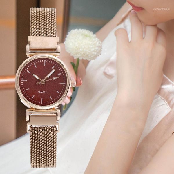 wristwatches fashion ladies luxury analog business watch high-end brand elegant round, Slivery;brown
wristwatches fashion ladies luxury analog business watch high-end brand elegant round, Slivery;brown