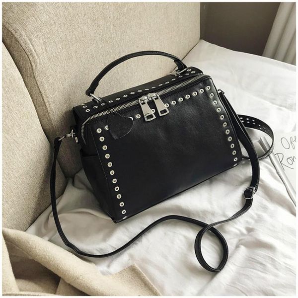 women handbag pillow 2021 designer fashion rivet crossbody messenger bag large capacity vintage tote shoulder bags
women handbag pillow 2021 designer fashion rivet crossbody messenger bag large capacity vintage tote shoulder bags