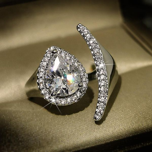 white gold 2 s diamond ring for women fine anillos de bizuteria bijoux femme with cushion zirconia gemstone rings cluster, Golden;silver
white gold 2 s diamond ring for women fine anillos de bizuteria bijoux femme with cushion zirconia gemstone rings cluster, Golden;silver