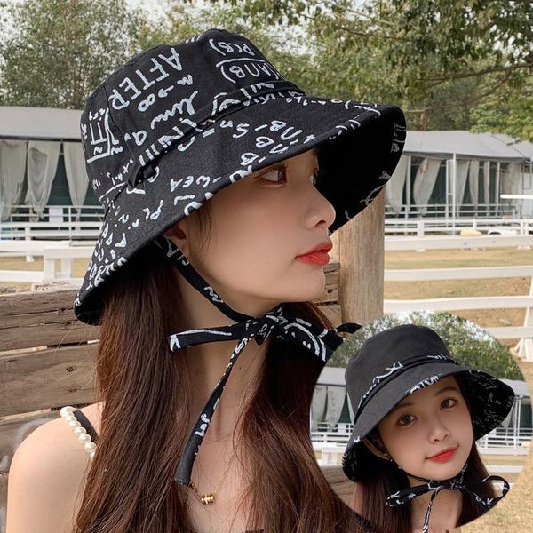 fisherman's hat letter print black sunscreen lace up sun hat women's double face basin spring / summer new, Blue;gray
fisherman's hat letter print black sunscreen lace up sun hat women's double face basin spring / summer new, Blue;gray
