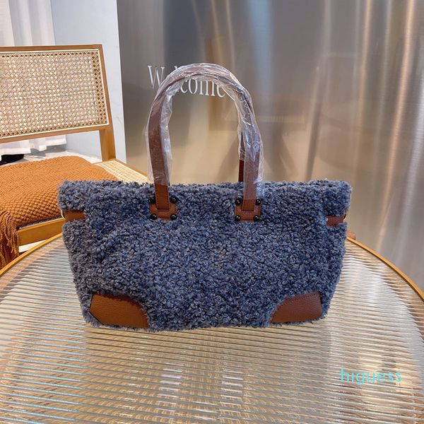 designer- women lamb wool shopping bags plush large capacity street travel outdoor womens soft handle totes black/blue/white
designer- women lamb wool shopping bags plush large capacity street travel outdoor womens soft handle totes black/blue/white