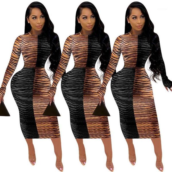 casual dresses long sleeve autumn women skinny o-neck double color patchwork printing bodycon mid-calf dress for nightclub party, Black;gray
casual dresses long sleeve autumn women skinny o-neck double color patchwork printing bodycon mid-calf dress for nightclub party, Black;gray