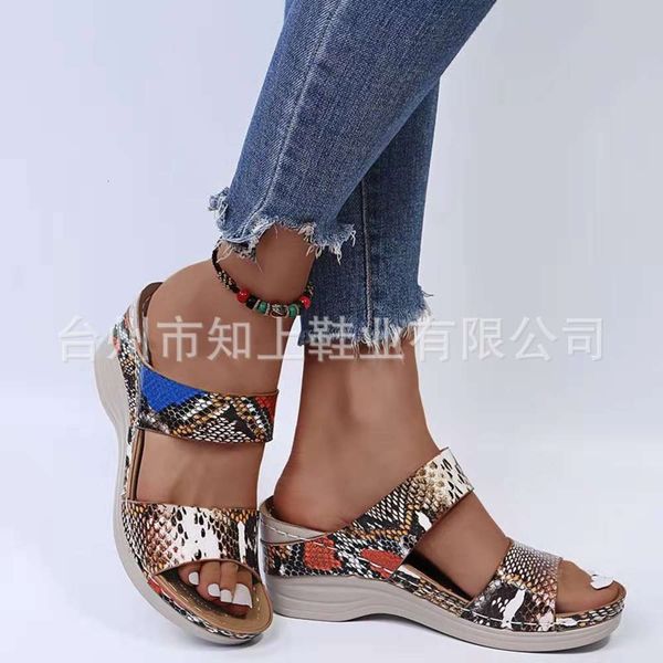 summer slippers women's slope heel flip flop snake pattern muffin thick soled high-heeled sandals large, Black
summer slippers women's slope heel flip flop snake pattern muffin thick soled high-heeled sandals large, Black