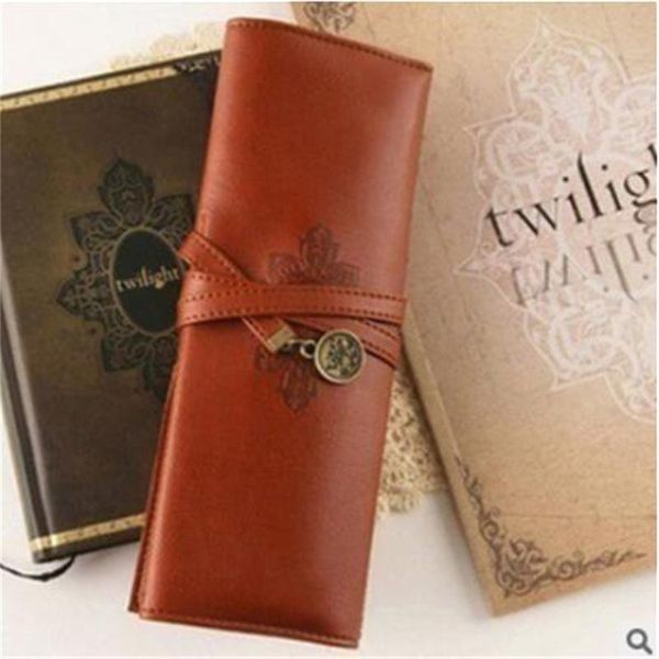 retro pencil case pen bag three fold pu school supplies kids children birthday gift brush classical atmosphere bags
retro pencil case pen bag three fold pu school supplies kids children birthday gift brush classical atmosphere bags