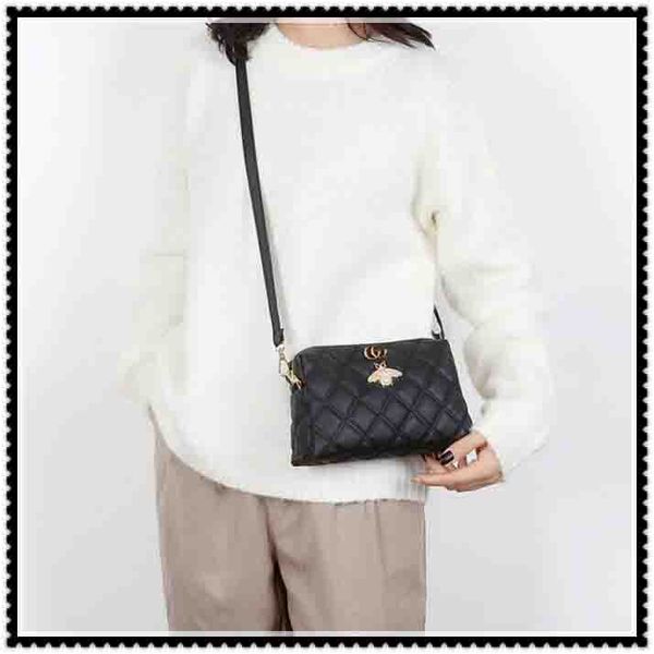 lv louis bags vitton bee designers women luxury handbags leather shoulder bags messenger bag purse female cross body
lv louis bags vitton bee designers women luxury handbags leather shoulder bags messenger bag purse female cross body