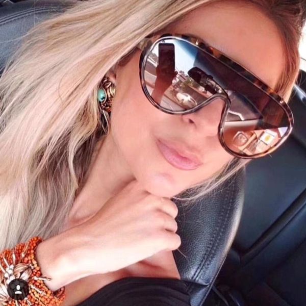sunglasses frame oversized womens sunglesses fashion shades 2021 trendy lens gradient one big black plastic shield eyewear uv400, White;black
sunglasses frame oversized womens sunglesses fashion shades 2021 trendy lens gradient one big black plastic shield eyewear uv400, White;black