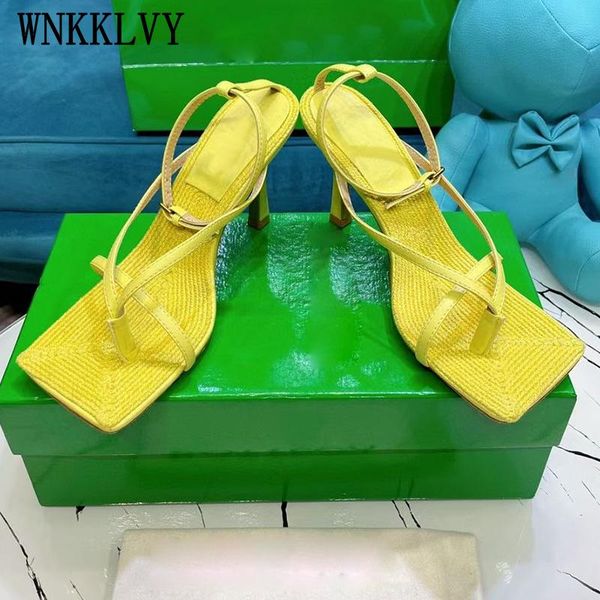 dress shoes runway sandals square toe thin high heels summer party women real leather cross strap gladiator sandalies 2021, Black
dress shoes runway sandals square toe thin high heels summer party women real leather cross strap gladiator sandalies 2021, Black