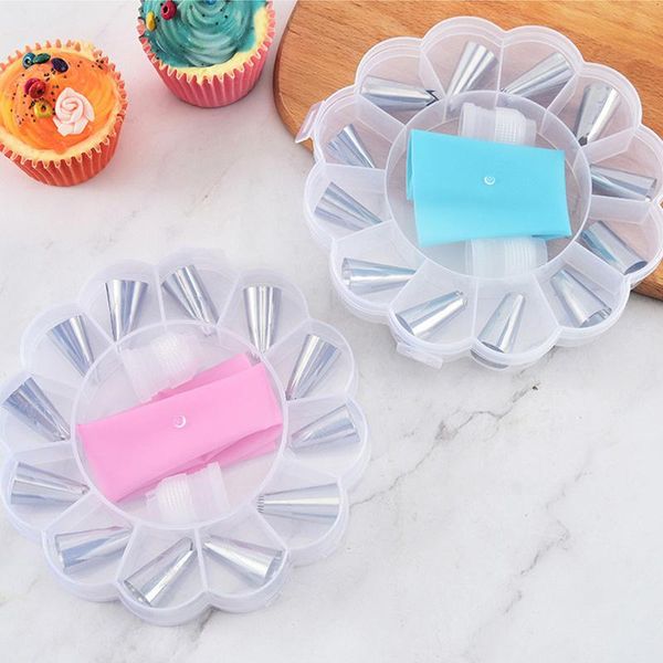 silicone cake decorating tools kitchen baking accessories piping bag spuitzak sacca a poche pasticceria form for 12pcs & pastry
silicone cake decorating tools kitchen baking accessories piping bag spuitzak sacca a poche pasticceria form for 12pcs & pastry