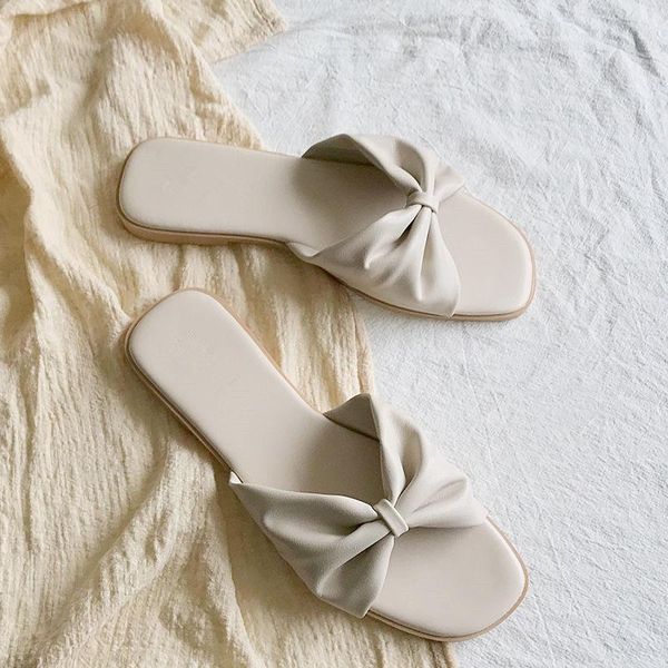 slippers 2021 summer korean version of the wild bowknot flat-bottomed sandals and female outer fashion, Black 
slippers 2021 summer korean version of the wild bowknot flat-bottomed sandals and female outer fashion, Black