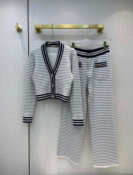 women's two piece pants luxury knit blended 2 set for women 2021 early autumn fashion all-match single-breasted v-neck cardigan + trous, White
women's two piece pants luxury knit blended 2 set for women 2021 early autumn fashion all-match single-breasted v-neck cardigan + trous, White