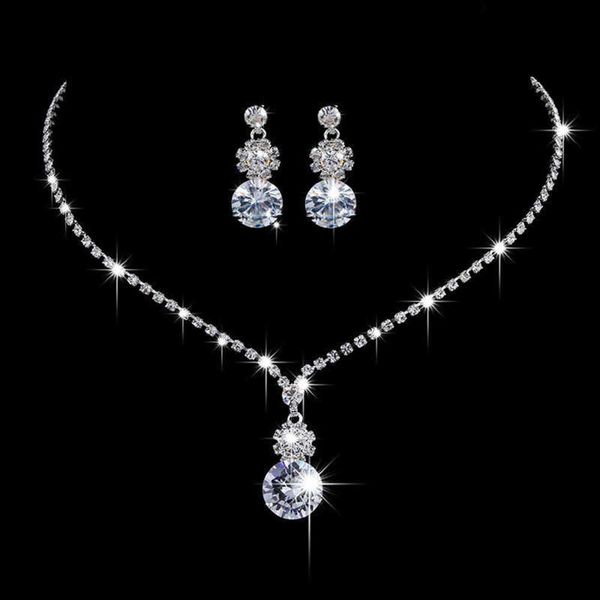 women's white luxury crystal jewelry set charm sier color dangle earrings for women trendy round flower bruiloft collier, Golden
women's white luxury crystal jewelry set charm sier color dangle earrings for women trendy round flower bruiloft collier, Golden
