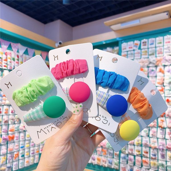 2 pcs new korean fashion girl princess fabric folds bb clip hair accessories children's checkered button hairpin headdress, Slivery;white
2 pcs new korean fashion girl princess fabric folds bb clip hair accessories children's checkered button hairpin headdress, Slivery;white