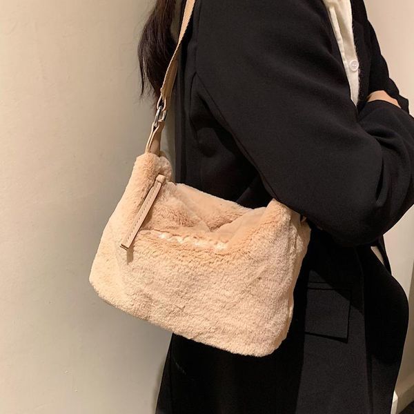 evening bags women bag shoulder underarm female baguette handbag purse velvet furry fashion 2021 trend simple all-match zipper
evening bags women bag shoulder underarm female baguette handbag purse velvet furry fashion 2021 trend simple all-match zipper