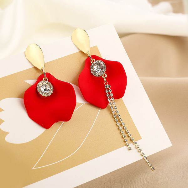 925 silver needle korean new asymmetric petal temperament rhinestone tassel net red tide earrings
925 silver needle korean new asymmetric petal temperament rhinestone tassel net red tide earrings