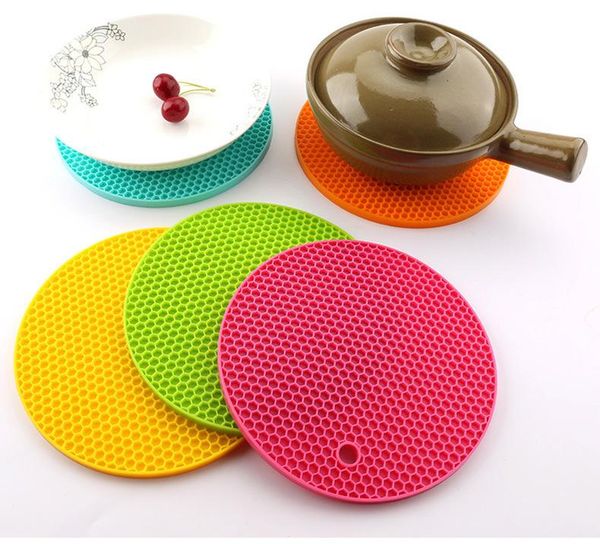 mats & pads 18/14cm round heat resistant silicone mat drink cup coasters non-slip pot holder table placemat kitchen accessories onderzetters
mats & pads 18/14cm round heat resistant silicone mat drink cup coasters non-slip pot holder table placemat kitchen accessories onderzetters