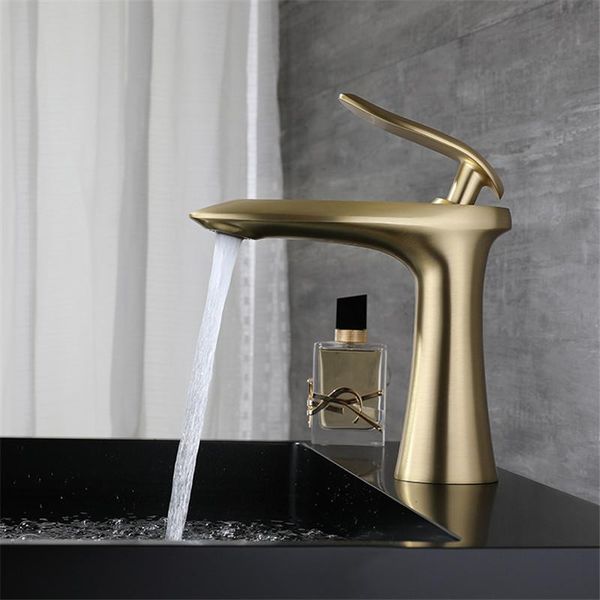 copper bathroom basin faucet gold sink and cold water single lever hole mixer tap for home faucets
copper bathroom basin faucet gold sink and cold water single lever hole mixer tap for home faucets