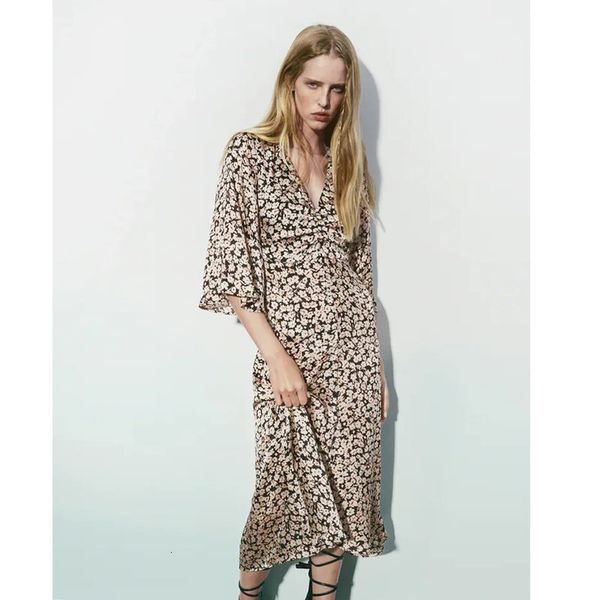 casual dresses "women's dress in long sleeves with low-cut v, qe58, Black;gray
casual dresses "women's dress in long sleeves with low-cut v, qe58, Black;gray