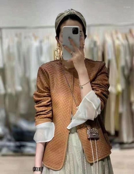 women's jackets 2021 autumn european slim fit sheepskin jacket hong kong style woven round neck leather, Black;brown
women's jackets 2021 autumn european slim fit sheepskin jacket hong kong style woven round neck leather, Black;brown
