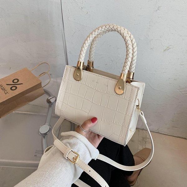evening bags women solid color portable small square bag 2021 fashion luxury designer shoulder ladies pu leather messenger
evening bags women solid color portable small square bag 2021 fashion luxury designer shoulder ladies pu leather messenger