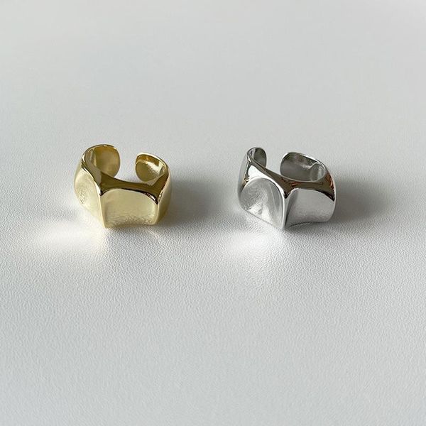 wedding rings gold-plated niche opening smooth ring female japanese and korean cold wind simple retro wholesale, Slivery;golden
wedding rings gold-plated niche opening smooth ring female japanese and korean cold wind simple retro wholesale, Slivery;golden