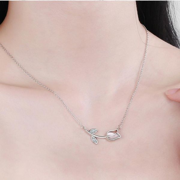 pendant necklaces rose flower necklace female ins simple clavicle chain small fresh gold niche design opal lady, Silver
pendant necklaces rose flower necklace female ins simple clavicle chain small fresh gold niche design opal lady, Silver