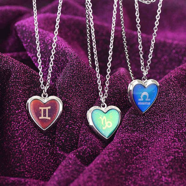 2021 twee constellations shape temperature sensitive peach heart necklace copper phase box love color changing, Silver
2021 twee constellations shape temperature sensitive peach heart necklace copper phase box love color changing, Silver
