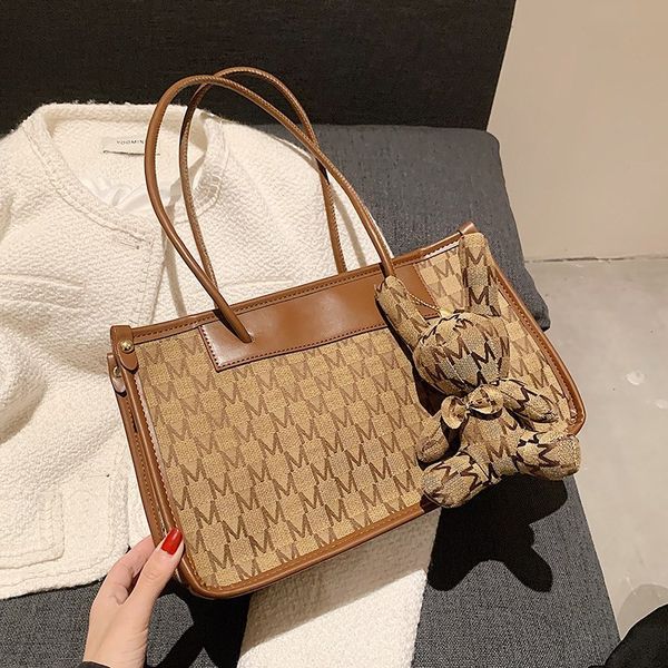 outlet online 70% off sale chao large capacity underarm bag women 2021 new fashion single shoulder hand mobile phone wallet
outlet online 70% off sale chao large capacity underarm bag women 2021 new fashion single shoulder hand mobile phone wallet