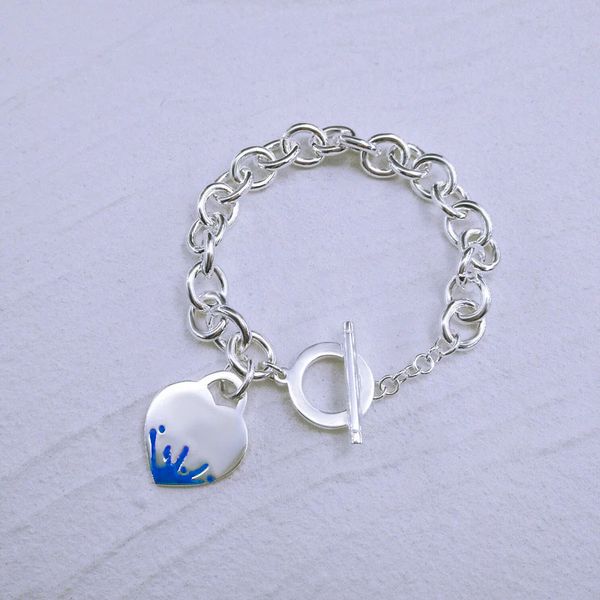 2022 brand original jewelry cuff designer ot buckle blue enamel water splash heart pendant women's fashion simple high-end thick chain, White
2022 brand original jewelry cuff designer ot buckle blue enamel water splash heart pendant women's fashion simple high-end thick chain, White