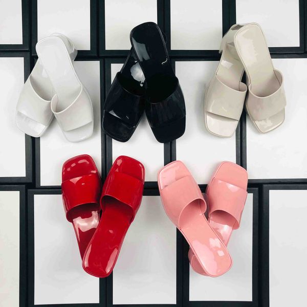 2021 brand luxury designers jelly sandals slippers slide summer women woman pointed heel fashion size 35-41 comfortable with box dust bag, Black
2021 brand luxury designers jelly sandals slippers slide summer women woman pointed heel fashion size 35-41 comfortable with box dust bag, Black