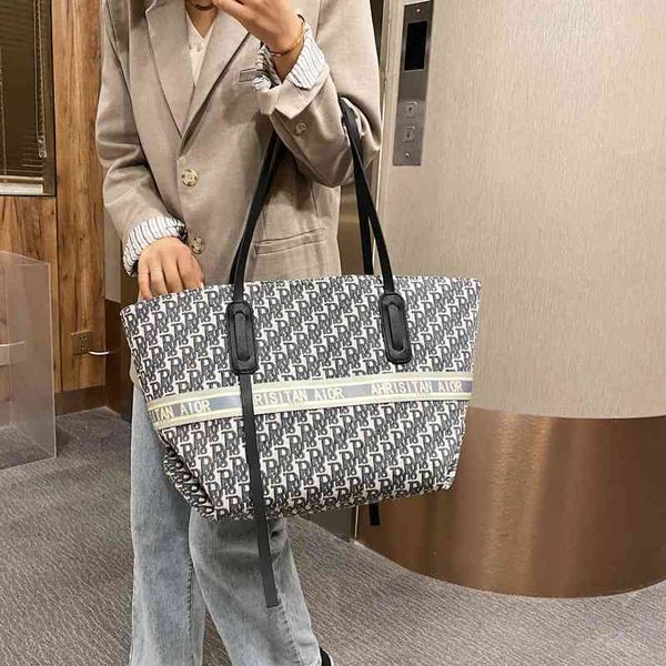 2022 factory wholesale new portable tote simple large capacity women's denim shoulder bag
2022 factory wholesale new portable tote simple large capacity women's denim shoulder bag