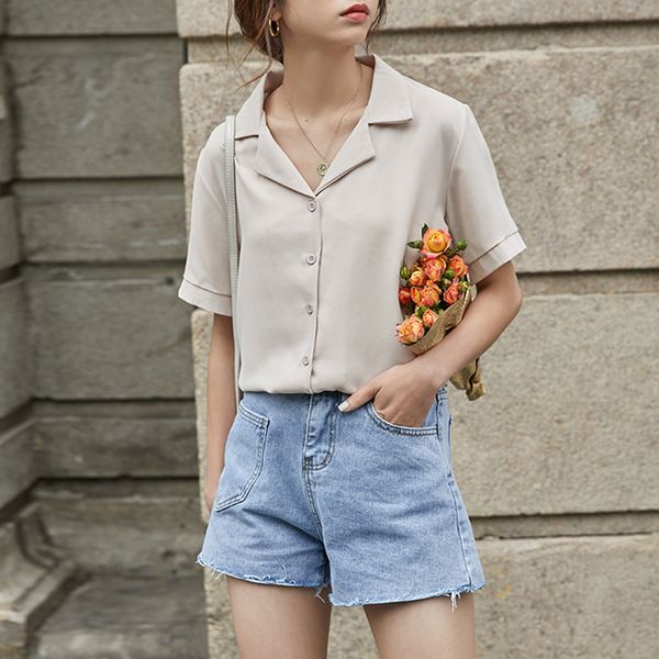 white shirt women chiffon korean style clothing fashion chic short sleeve blouse fashion casual single breasted
white shirt women chiffon korean style clothing fashion chic short sleeve blouse fashion casual single breasted