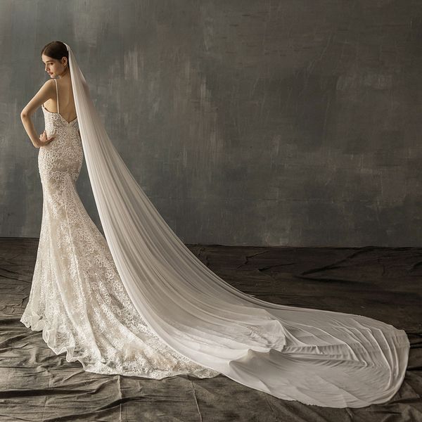 v638 retro royal chapel marriage bridal veil spandex encrypted one-layer cut edge long train white castle wedding bride headdress, Black
v638 retro royal chapel marriage bridal veil spandex encrypted one-layer cut edge long train white castle wedding bride headdress, Black