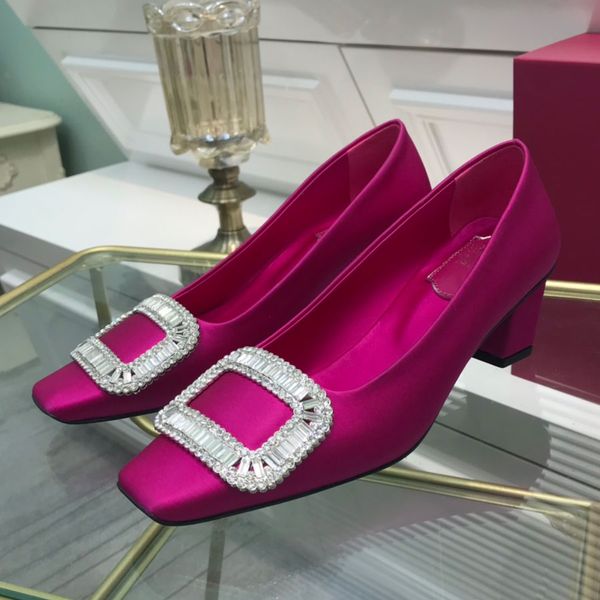 2021 women's middle heel formal shoes square toe blue green fashion designer leather golden saber carving block heel rubber sole pump c, Black
2021 women's middle heel formal shoes square toe blue green fashion designer leather golden saber carving block heel rubber sole pump c, Black