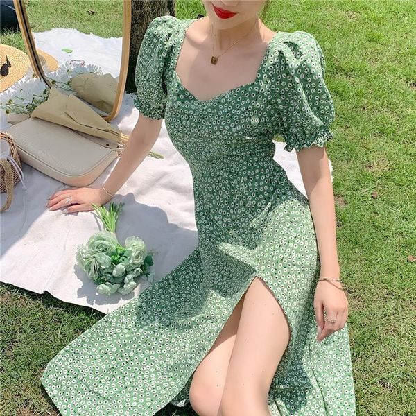 lime flavor french retro women dress square collar floral temperament split summer puff sleeve vestido mujer plus siz, Black;gray
lime flavor french retro women dress square collar floral temperament split summer puff sleeve vestido mujer plus siz, Black;gray