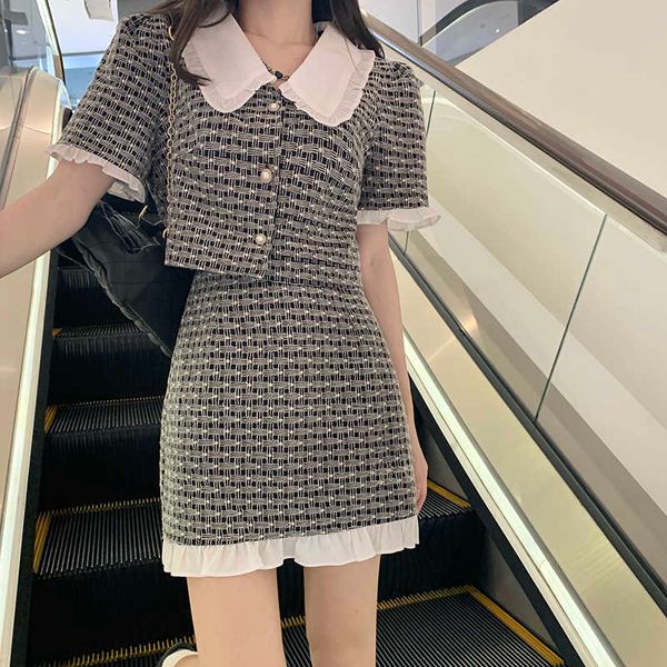 korea 2 piece set women summer elegant plaid tweed peter pan collar short sleeve crop + high waist a-line mini skirt suit 210526, White
korea 2 piece set women summer elegant plaid tweed peter pan collar short sleeve crop + high waist a-line mini skirt suit 210526, White