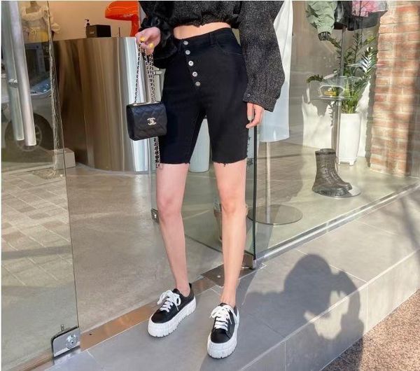 super elastic women short jeans bias buttons black cotton skinny legs summer fashion women's, Blue
super elastic women short jeans bias buttons black cotton skinny legs summer fashion women's, Blue
