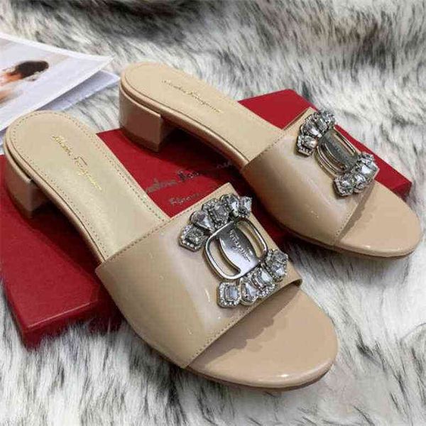 luxury italy designer brand slippers super great quality with full package for women gift present lady birthday wedding sandals shoes heels, Black
luxury italy designer brand slippers super great quality with full package for women gift present lady birthday wedding sandals shoes heels, Black