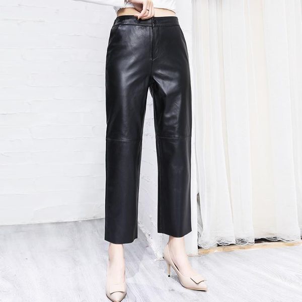 designer women's autumn high-rise-leather ninth genuine leather straight pants c334 & capris, Black;white
designer women's autumn high-rise-leather ninth genuine leather straight pants c334 & capris, Black;white